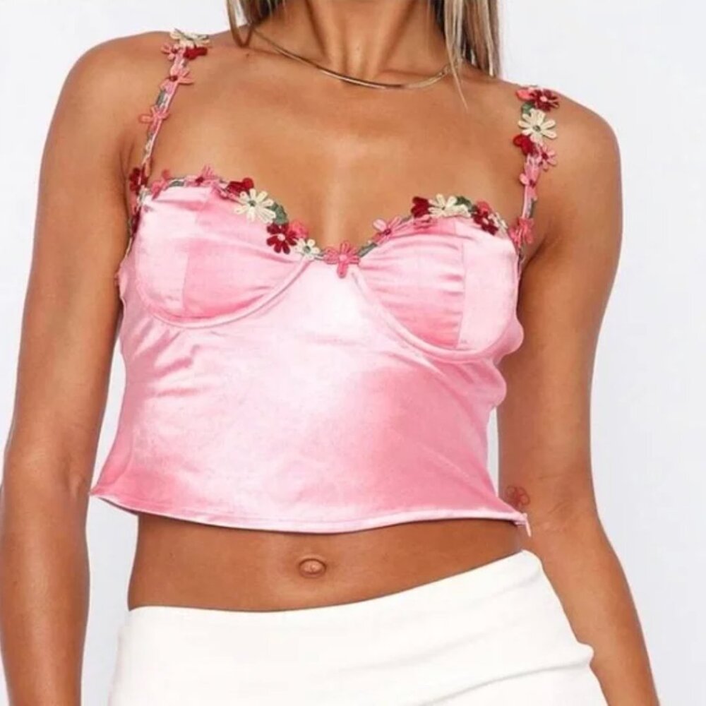 NWT White fox Believe it Crop Top in Baby Pink